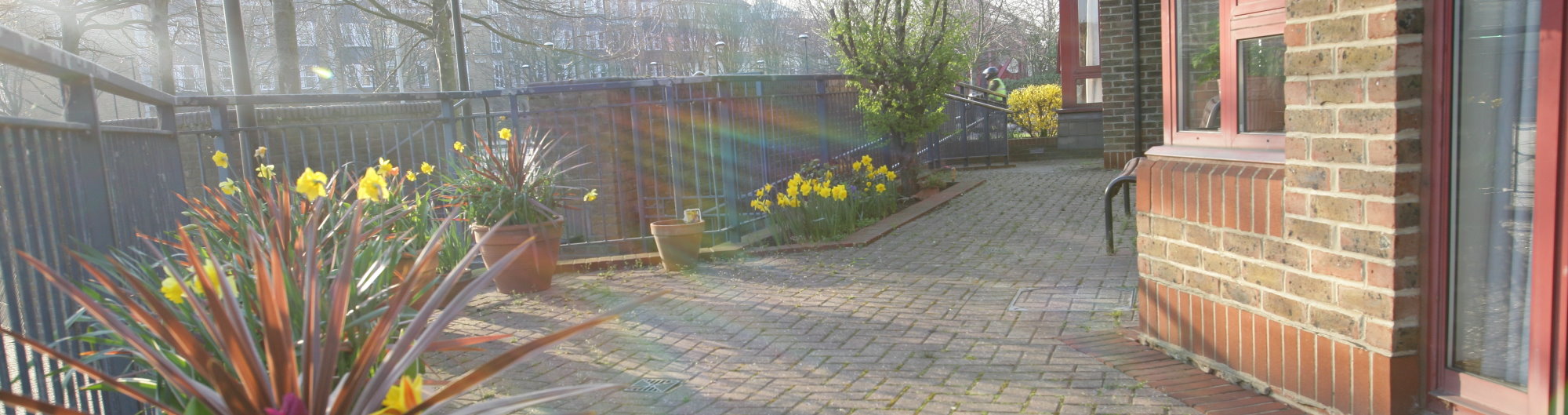 Rotherhithe Waterside Patio Area Image